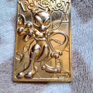 Metal golden Mewtwo card